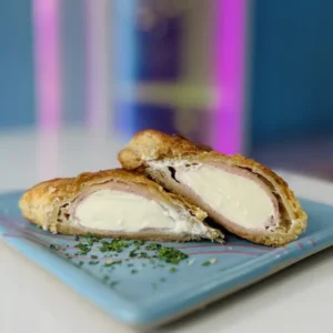 PASTEL DE JAMON Y QUESO CREMA